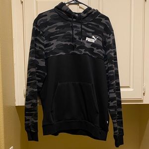 NWOT men’s Puma sweatshirt hoodie camo XL